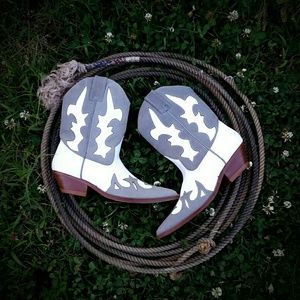 SUPER CUTE little "Shorty" Cowgirl boots